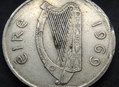 [#504] - Ireland 1969 | Irish 10d | Irish Ten Pence | Salmon | Mint ERROR