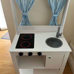 Ikea play Kitchen