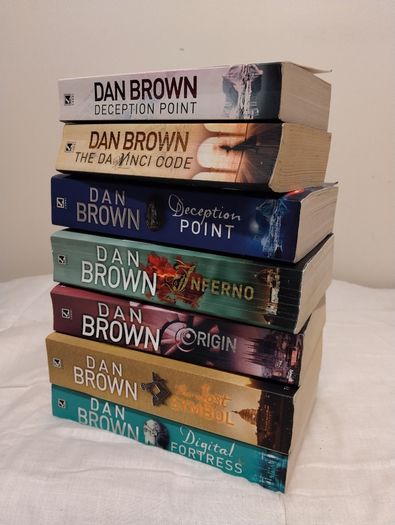 Dan Brown Thriller, mystery book Collection