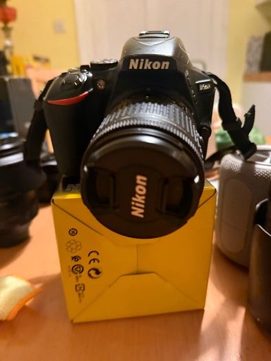 Nikon D5600+ lens