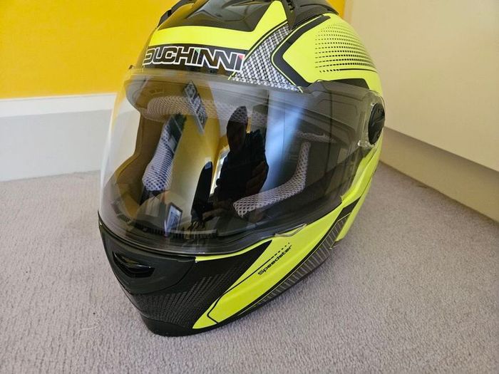 Ducchini Motorcycle Helmet Size L flouro yellow
