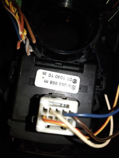 BMW 3-Series Turn Indicator and wiper stalk switch