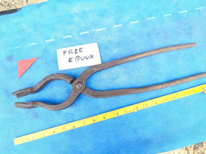 Blacksmiths Bolt Tongs.