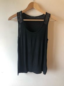 Black top (small)
