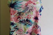 Brand new Eve top zipped back size UK12 EUR40 Postage included