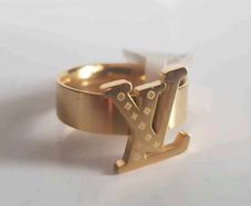 New LV Ring