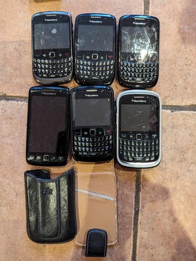Blackberry Phone Bundle (NOT TESTED)