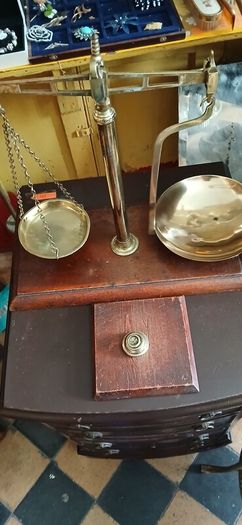 antique tobacco scales