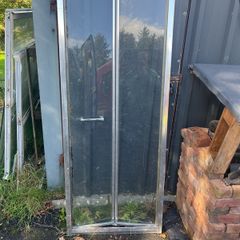 shower doors bi fold