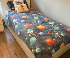 single bed from IKEA (with or without mattress)