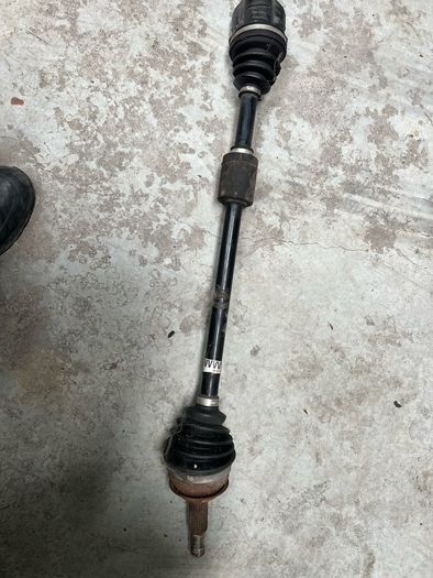 Toyota Yaris driveshaft
