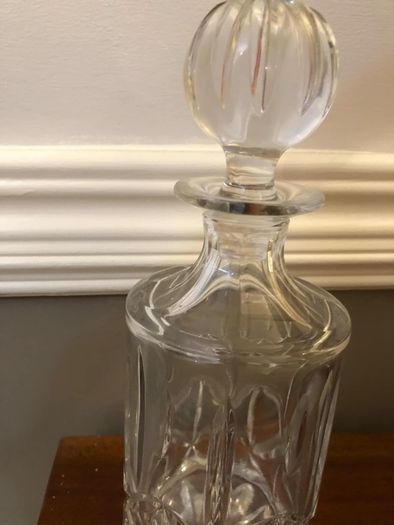 crystal glass decanter