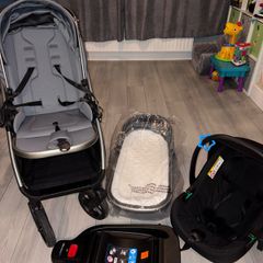 Zummi Zenith 3-in-1 Travel System Bundle with EnfaSafe Car Seat and ISOFix Base Pebble