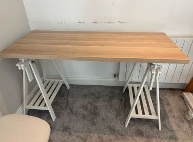 Work desk