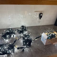 Outdoor and indoor connectable Christmas lights