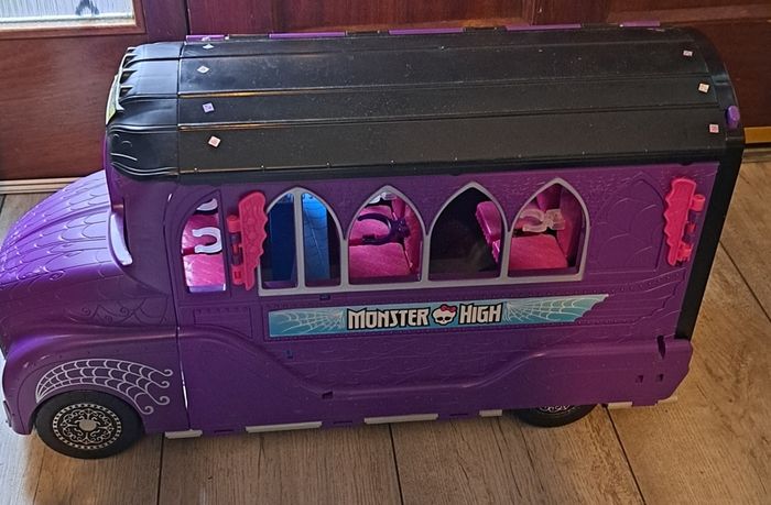 Monster High Deluxe Bus For Sale in Dundalk, Louth from sassou