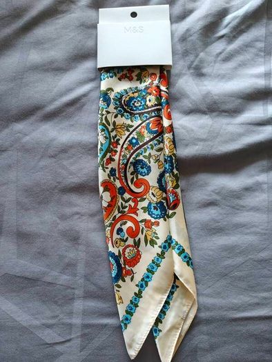 M&S Scarf