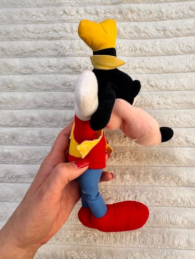 Playskool Disney Goofy approx. 10" (with hat) Plush Vintage Used Please see photos