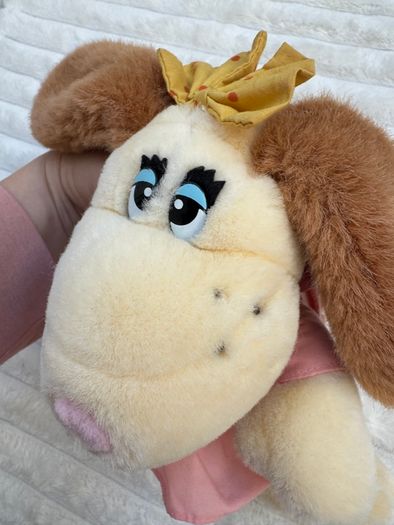 Vintage Henrietta Hound Alton Towers Plush approx. 25 cm. Used Please see photos