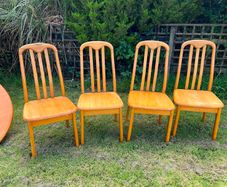 table and chairs- FREE