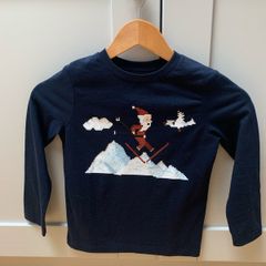 New GAP Christmas Top