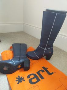 Ladies Boots