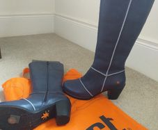 Ladies Boots