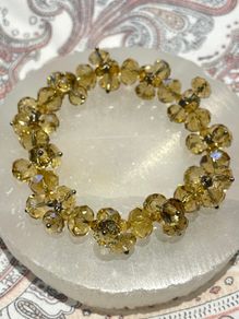 Beautiful beaded stretchy bracelet.