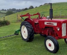 International B414 and loader