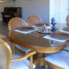 Dining room table