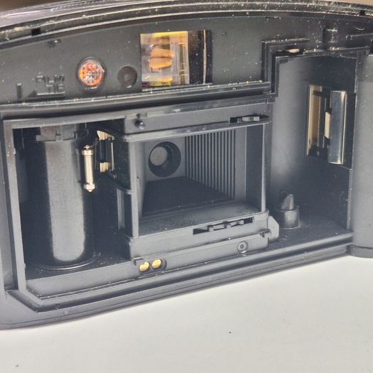 Samsung AF-333 Auto Focus Auto Flash 35mm Compact Film Camera - Point & Shoot - 3 Months Warranty