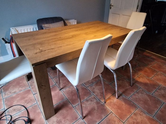 Dining table and 4 chairs set