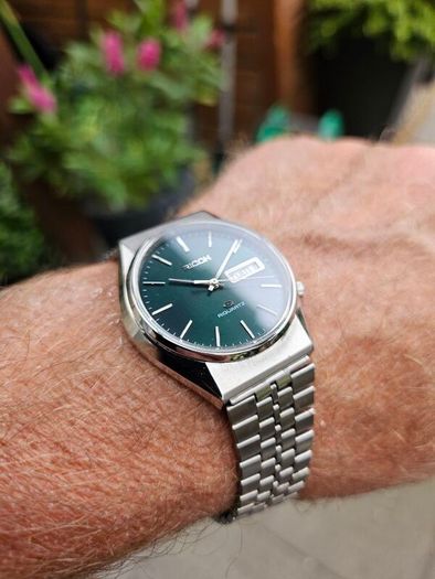 Watch Ricoh Riquartz. Vibtage.