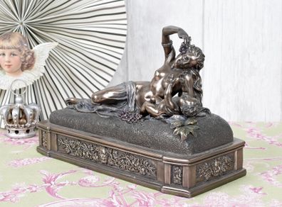 VENUS & CUPID SCULPTURE IN OLD MASTER STYLE ANTIQUE Dreamlike collector's item / based on  original by Veronese & signed