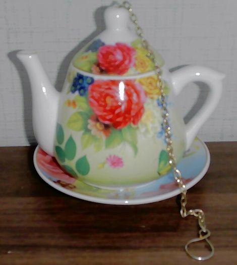 Gorgeous BIRD FEEDER on chain 15 euro