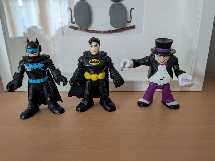 Imaginext Super Surround Batcave Playset with 3 Figures (Working Lights & Sounds)