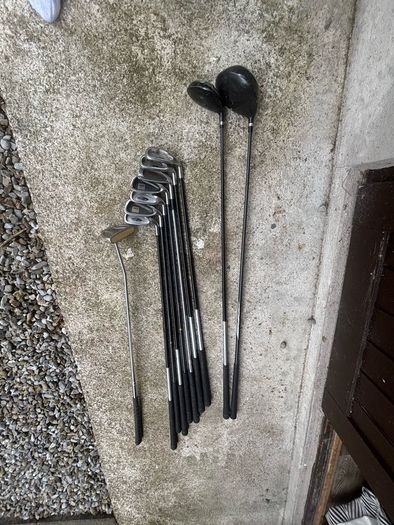 Full set of Golf Clubs