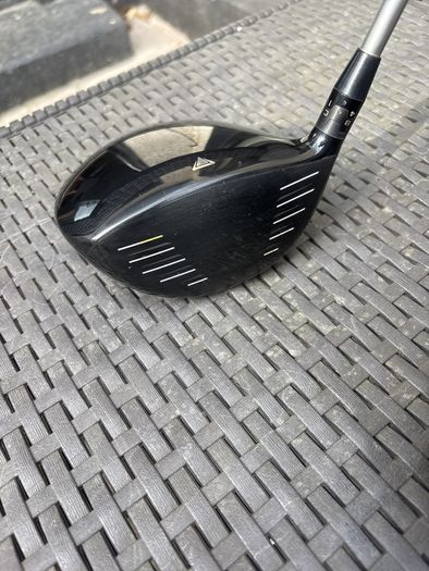 Titleist 915 D2 driver