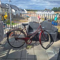 Vintage Raleigh city bike