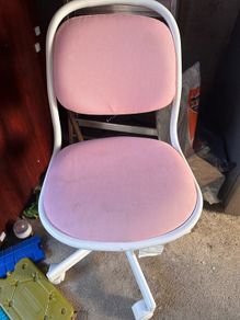 Kids desk chair