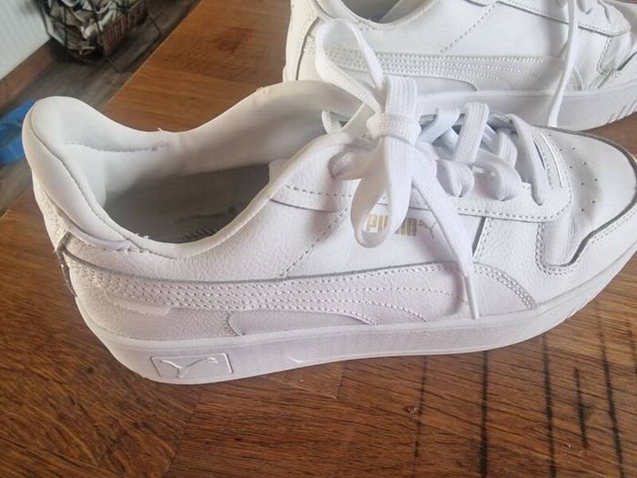 puma white trainers sz 8