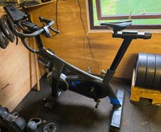 Stages SB20 Smart Indoor Bike 750