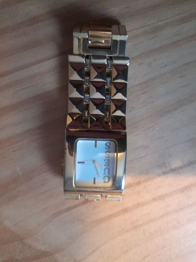 Lovely woman guess watch as new wore 1 time