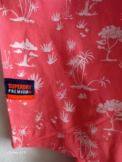 Size M Superdry Short Sleeve Shirt