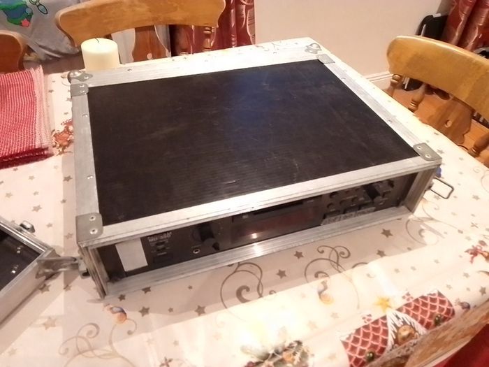 Tascam md350 + thon flight case