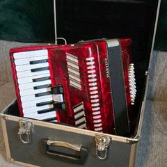 Piano Accordion - excellent condition