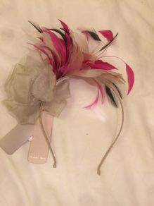 Brand new with tags pink, cream/gold & black feather and flower Jacques Vert Fascinator
