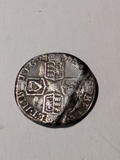 Silver Queen Anne Sixpence.
