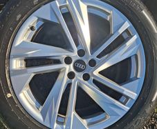 20" Genuine Audi Q7 S Line Alloys with tyres