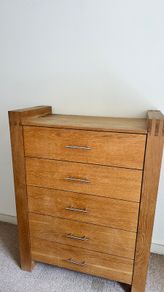Solid Oak 5-Drawer Chest of Drawers  Excellent Condition
